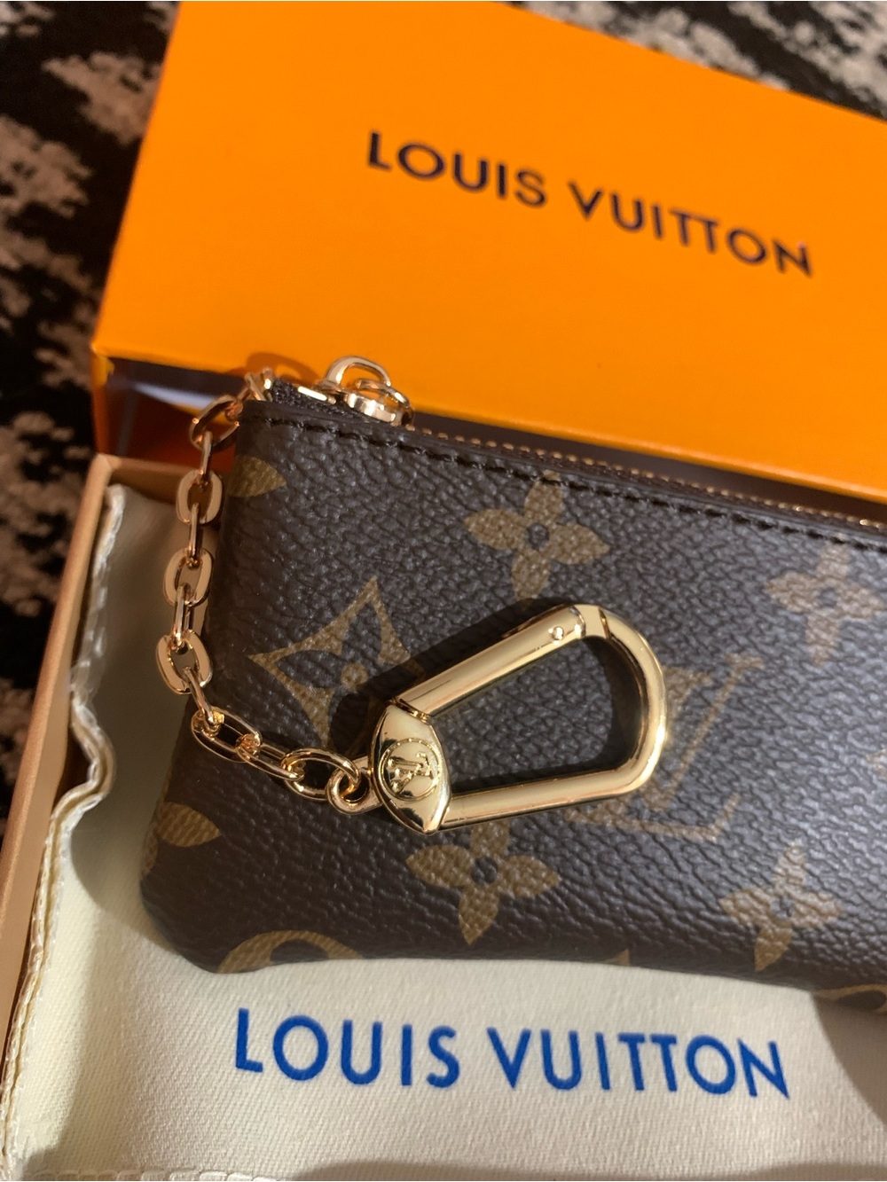 Louis Vuitton Brown Monogram Key & Card Pouch with Gold Hardware - Picture 2 of 4